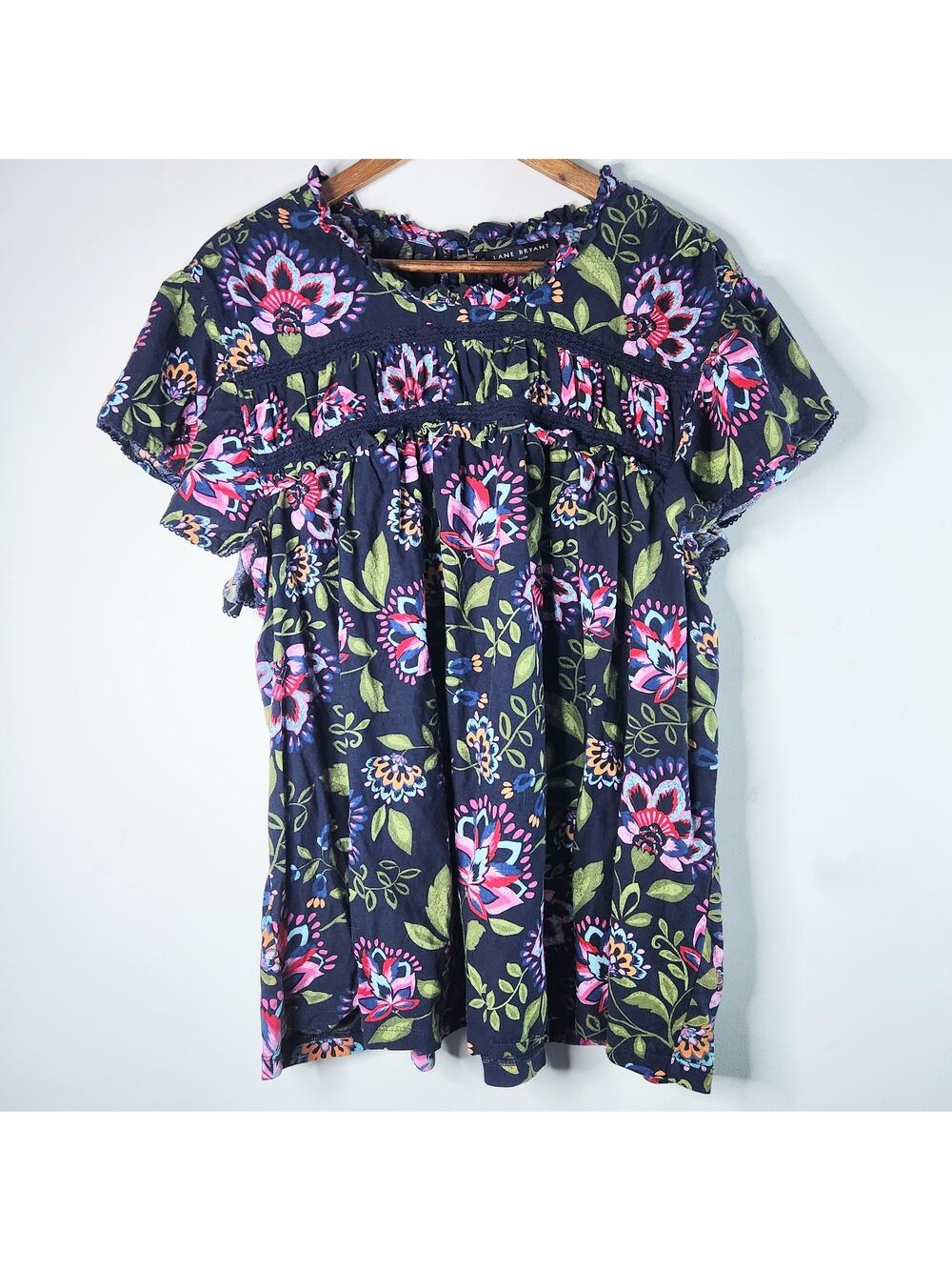 Lane Bryant Womens Navy Blue Floral Ruffle Sleeve Trim Detail Top Size 26/28